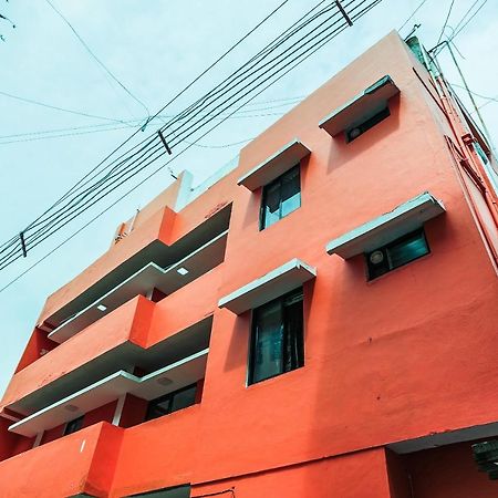 Oyo 36500 Sri Krishna Inn Уті Екстер'єр фото