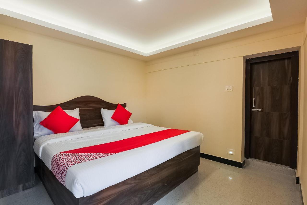 Oyo 36500 Sri Krishna Inn Уті Екстер'єр фото